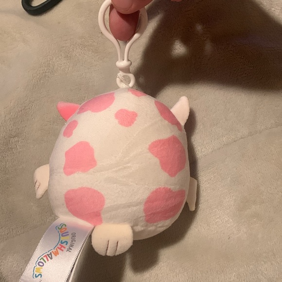 Malia seacow squishmallow clip NWT - Picture 3 of 4